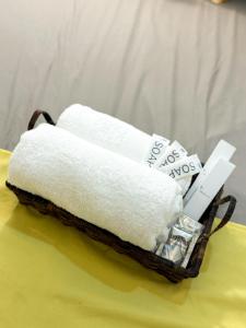 Twins Nest - CASA VICENTE Cozy 2-Bedroom Loft Condo Mandaluyong