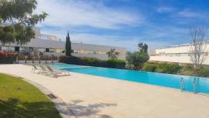 Impresionante apartamento con vistas a la piscina