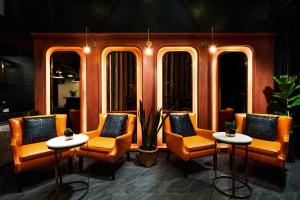 THE MOMENT CHIANGMAI - Seasonal Design Boutique