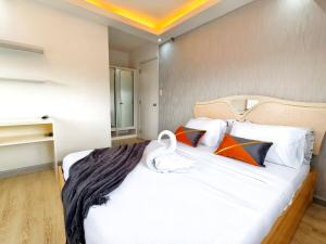 706T3 Avida Riala IT Park 2BR Unit 400Mbps 55 SmartTV