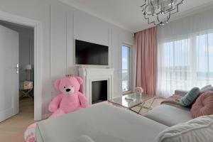 Magellana Glamour & Green Hill View by Downtown Apartments