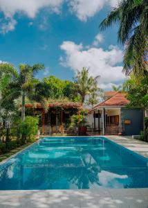 Ma-xels Home Couples Suite