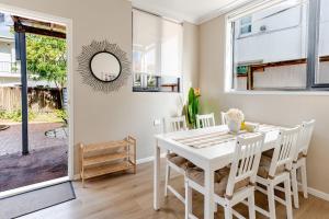 B5Q Abnb-Style 2BR House with Free Parking and 5 mins ride to Eagle Farm