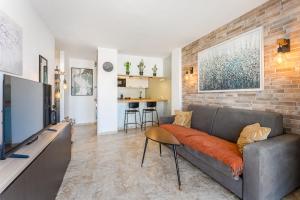 Paradise Golden Stay San Eugenio