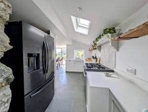 Ty Isaf Welsh Farmhouse with Sea Views