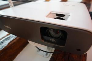 Cosy Smart and Modern Antony Centre