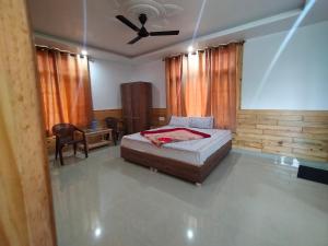 The Tushar Homestay