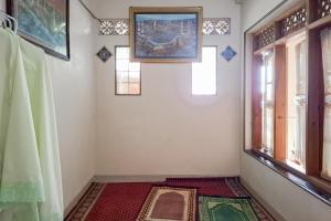 RedDoorz Hotel Tejomoyo Near Bukit Sekipan Tawangmangu