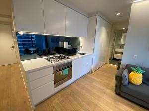 Central Haven Cozy 1BR with GYM