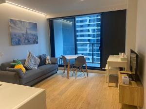 Central Haven Cozy 1BR with GYM