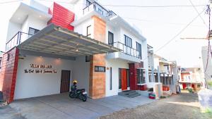 Villa Van Java with Private Pool and Karaoke Room