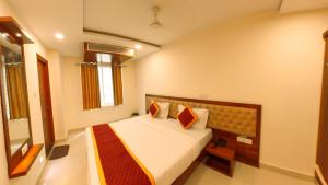 De Classico Hotel -Formerly Swagath inn Hotel, Brookefield