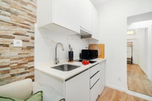 WHome Live the Lisbon Dream - Cobblestones & Culture