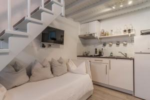 5-Bed Stylish Maisonette