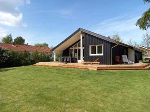 Sommerhus Ved Hvalpsund