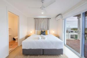 Crest on Convent - Oceanstays