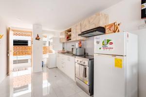 Stylish & Modern 2BR Apartment