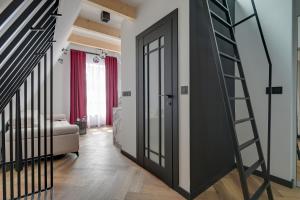 Old Town Chlebnicka Attic by Downtown Apartments