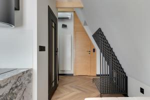 Old Town Chlebnicka Attic by Downtown Apartments