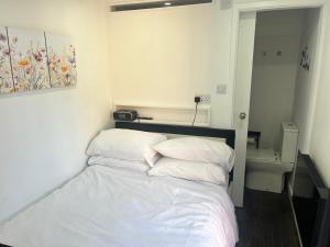 Cosy Cabin - Heart of Beckenham