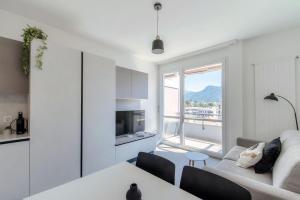 Studio Besso 31 by Quokka 360 - flat 10 minutes from the railway station