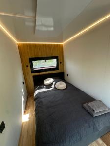 Houseboat - dom na wodzie