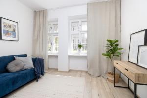 Stay in Historical Palace in Old town w free parking