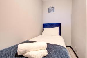 3BR Flat, Sleeps 7 Near Canary Wharf