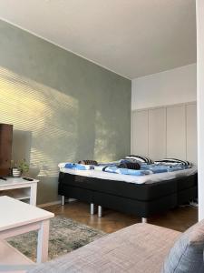 Elegantly renovated apartment with a parking space