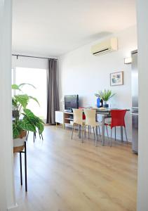 Beautiful flat in BenalBeach in front of the sea