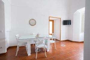 Dipintoditurchese, appartamento sul mare di Sorrento