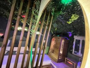 Jungle Room Jacuzzi Ambiance Tropicale