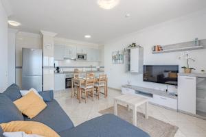 NEW Elegance by the Sea, Playa San Juan, Tenerife