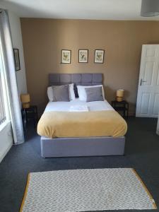 Lovely 5 Bedroom Home w Garden near Northampton