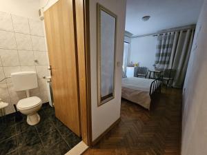 Room with swimming pool Gorana