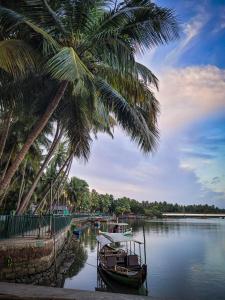 Green Island Homestay Riverside