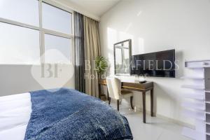 Bloomfields Elegant Stu Damac Ghalia