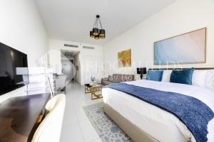 Bloomfields Elegant Stu Damac Ghalia