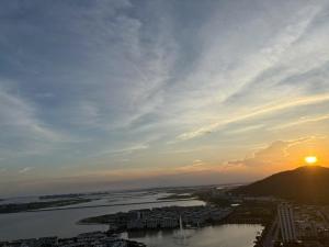 Căn hộ sang trọng Hạ Long Full tiện nghi & view biển