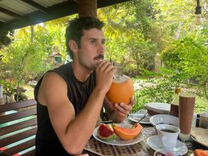 Yaye Guest House