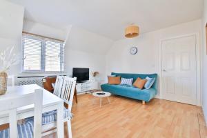 Beach Breeze – Family 2-Bed Home in Barry