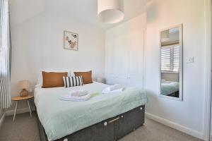 Beach Breeze – Family 2-Bed Home in Barry