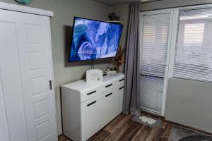 Viewtopia -Varna Glows Beneath Your Feet by Flat Mаnаger