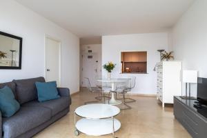 Sitges ARENA - dos piscinas frente al mar