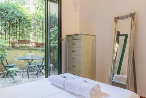 APT con Giardino privato vicino stazione Lambrate - relax e lavoro