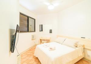 C129 Apto de 1 quarto em condomínio frente ao mar