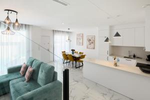 Rojales Golf House - by Welcomely