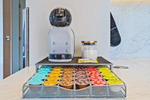 Nine Elms Balcony & Views Modern 2-Bed, 2-Baths