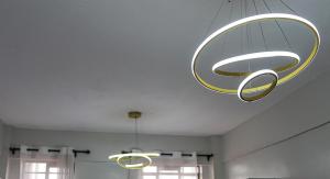 Aries Executive Suites -Executive 1-BR , Secure Parking ,Fast WI-FI , Work desk -F102