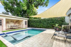 4BR Luxury Uptown Retreat w Private Heated Pool